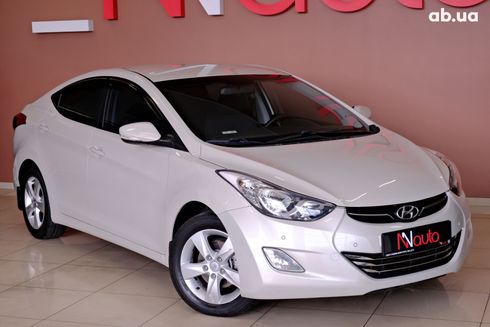 Hyundai Elantra 2013 бежевый - фото 4