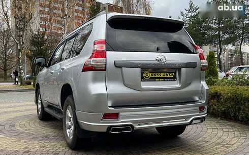 Toyota Land Cruiser Prado 2013 - фото 5