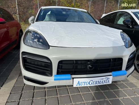 Porsche Cayenne Coupe 2022 - фото 23