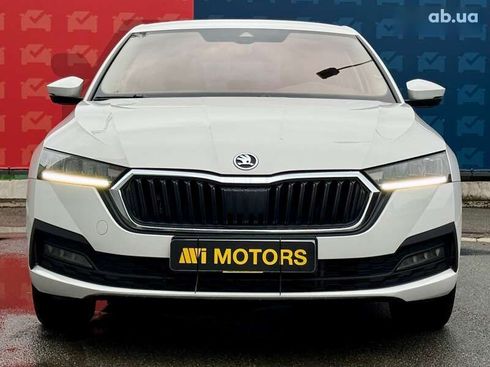 Skoda Octavia 2021 - фото 9