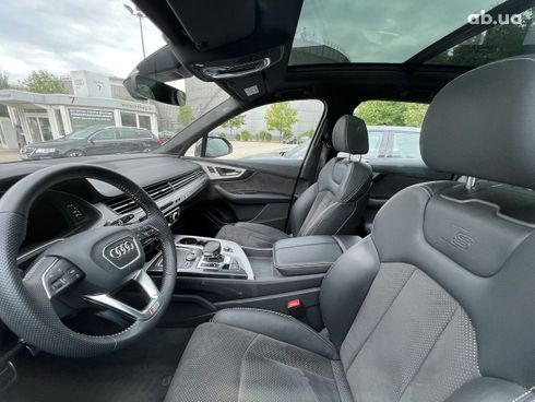 Audi Q7 2018 - фото 20