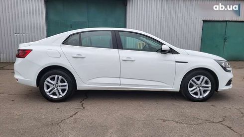 Renault Megane 2020 - фото 15