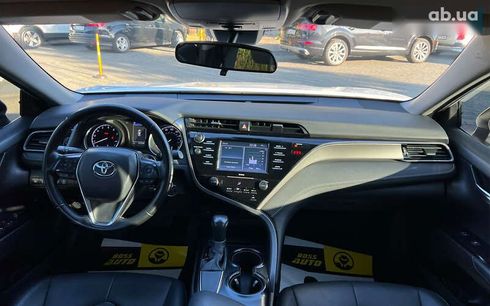 Toyota Camry 2020 - фото 13