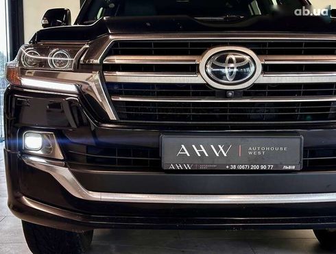 Toyota Land Cruiser 2020 - фото 4
