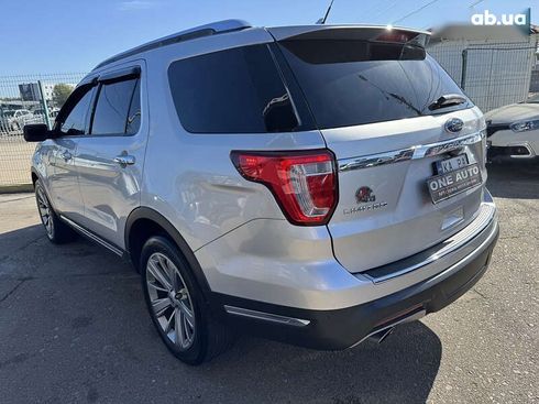 Ford Explorer 2018 - фото 9