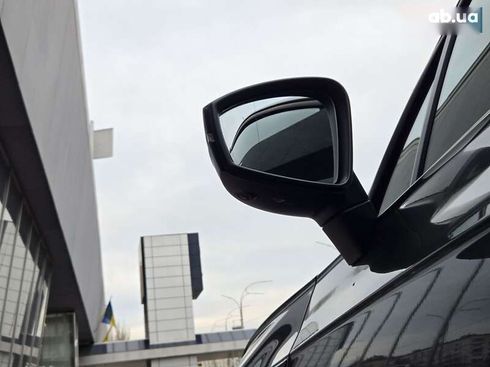 Volkswagen Touareg 2021 - фото 29