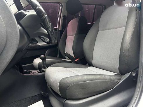 Skoda Fabia 2012 - фото 7