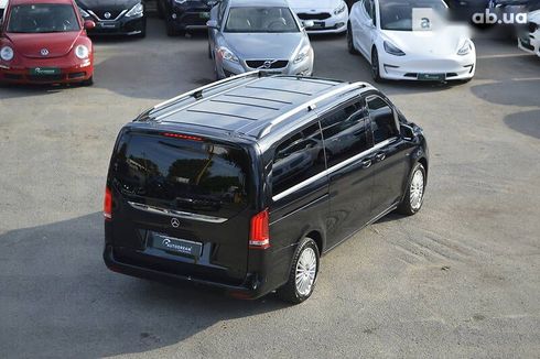 Mercedes-Benz V-Class 2016 - фото 17