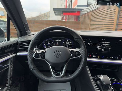 Volkswagen Touareg 2023 - фото 27