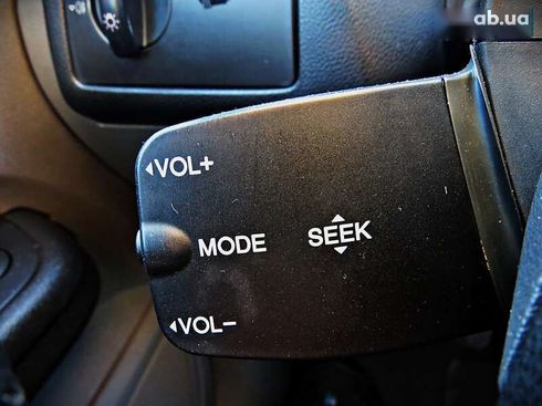 Ford Focus 2010 - фото 10