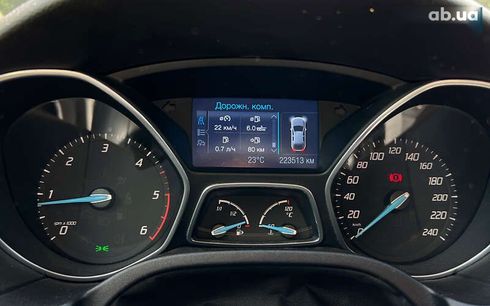 Ford Focus 2011 - фото 20