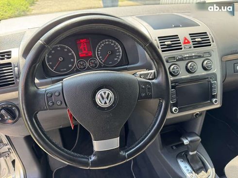 Volkswagen Touran 2009 - фото 17