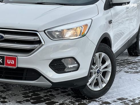 Ford Escape 2017 белый - фото 10