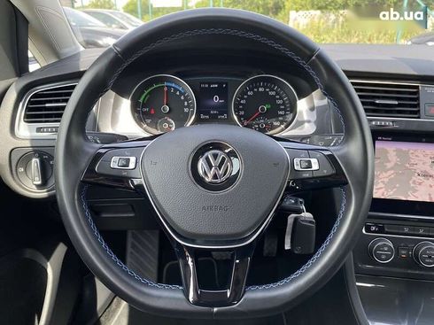 Volkswagen e-Golf 2020 - фото 25