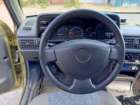 Daewoo Nexia 2008 золотистый - фото 7