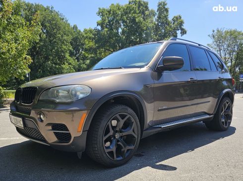 BMW X5 2013 коричневый - фото 2