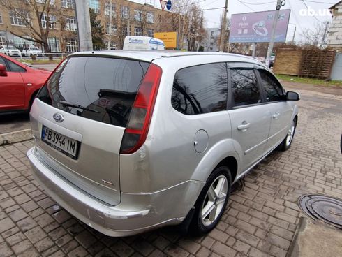 Ford Focus 2006 серебристый - фото 10