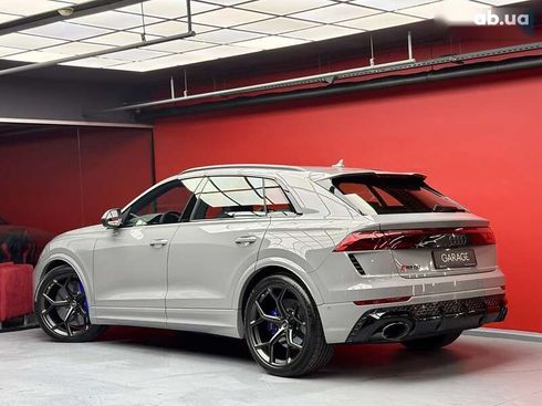 Audi RS Q8 2025 - фото 30
