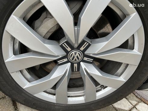 Volkswagen Touareg R 2021 - фото 6