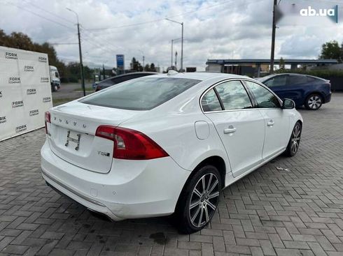 Volvo S60 2015 - фото 5