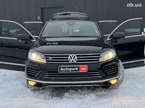 Volkswagen Touareg 2017 черный - фото 41