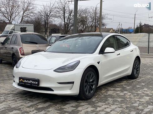 Tesla Model 3 2022 - фото 25