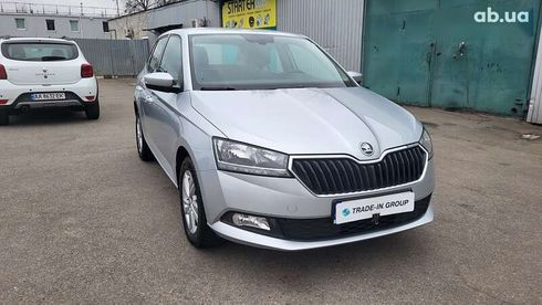 Skoda Fabia 2020 - фото 8