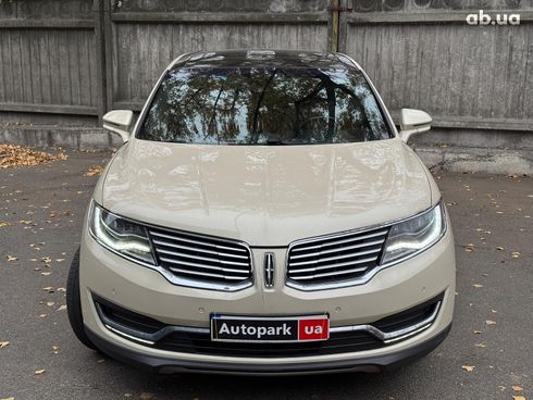 Lincoln MKX 2015 бежевый - фото 4