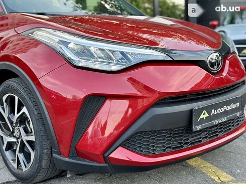 Toyota C-HR 2020 - фото 12