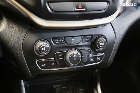 Jeep Cherokee 2016 - фото 20