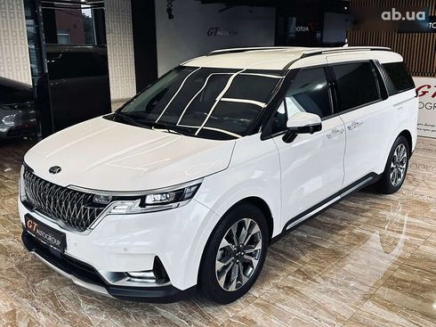 Kia Carnival 2021 - фото 14