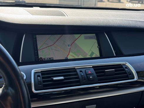 BMW 5 серия 2017 серый - фото 31