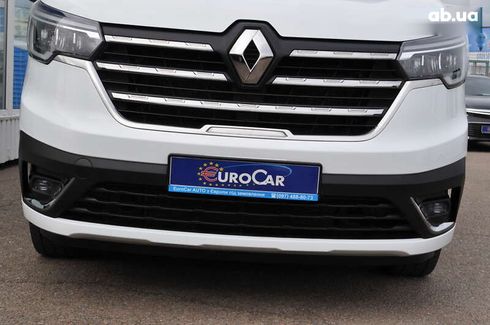 Renault Trafic 2021 - фото 13