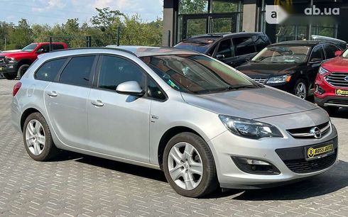 Opel Astra 2014 - фото 4