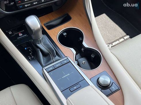 Lexus RX 2022 - фото 16