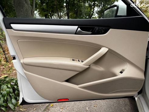 Volkswagen Passat 2012 белый - фото 29