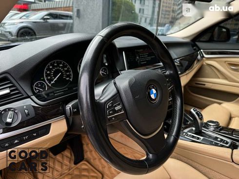 BMW 5 серия 2015 - фото 17