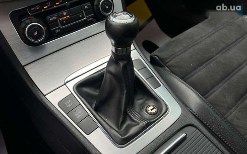 Volkswagen Passat 2010 - фото 15