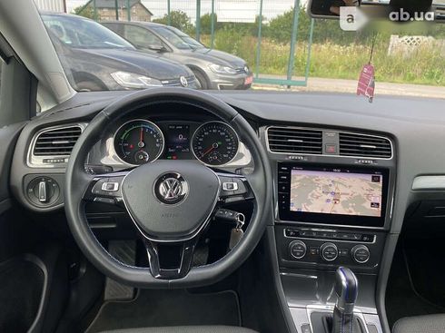 Volkswagen e-Golf 2019 - фото 25