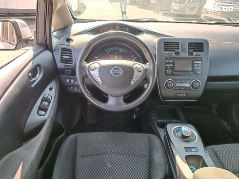 Nissan Leaf 2014 серый - фото 13