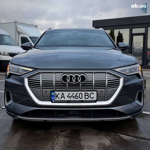 Audi E-Tron 2019 - фото 8