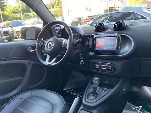 Smart Fortwo 2019 - фото 26