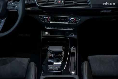 Audi Q5 2023 белый - фото 12