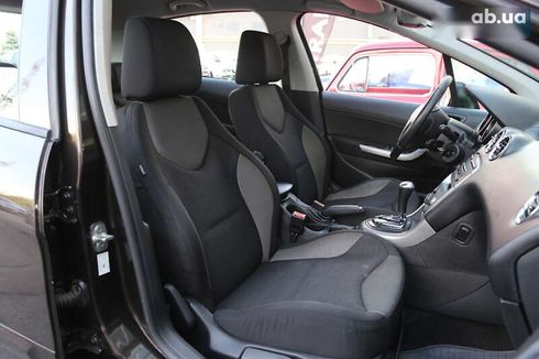 Peugeot 308 2012 - фото 11