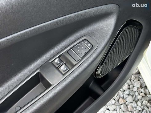 Renault Zoe 2020 - фото 8