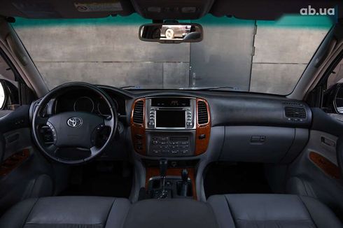 Toyota Land Cruiser 2005 - фото 8