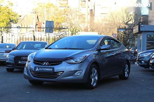 Hyundai Elantra 2012 - фото 3