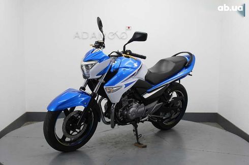 Suzuki GSR 2015 - фото 3