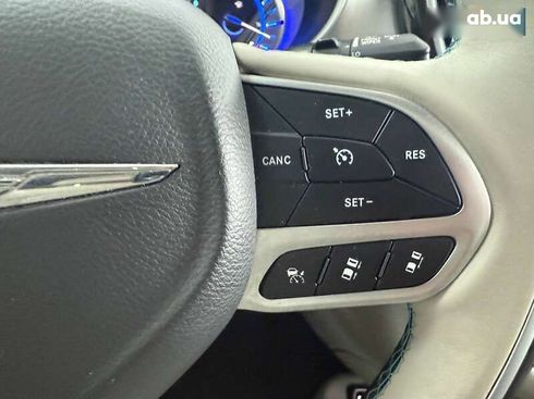 Chrysler Pacifica 2017 - фото 30