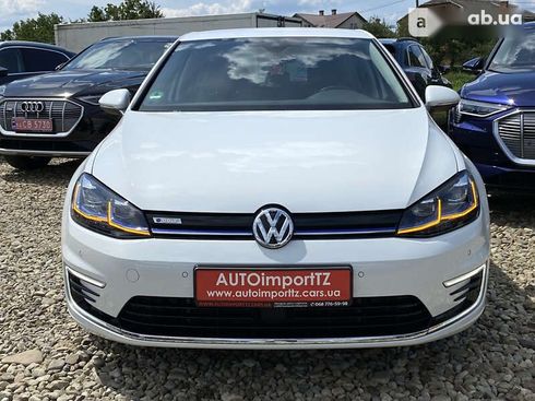 Volkswagen e-Golf 2020 - фото 22